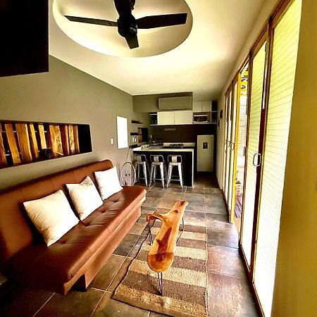 Container House Aparthotel Тлайакапан Екстериор снимка